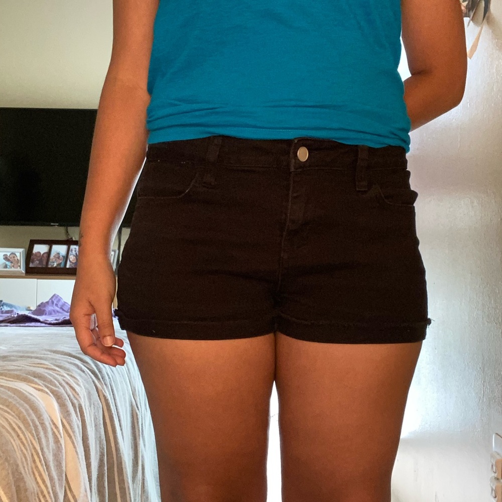 3 shorts size 11 juniors - Picture 5 of 9
